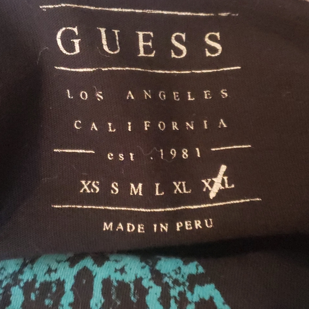 Men's Guess Tee - Picture 4 of 4